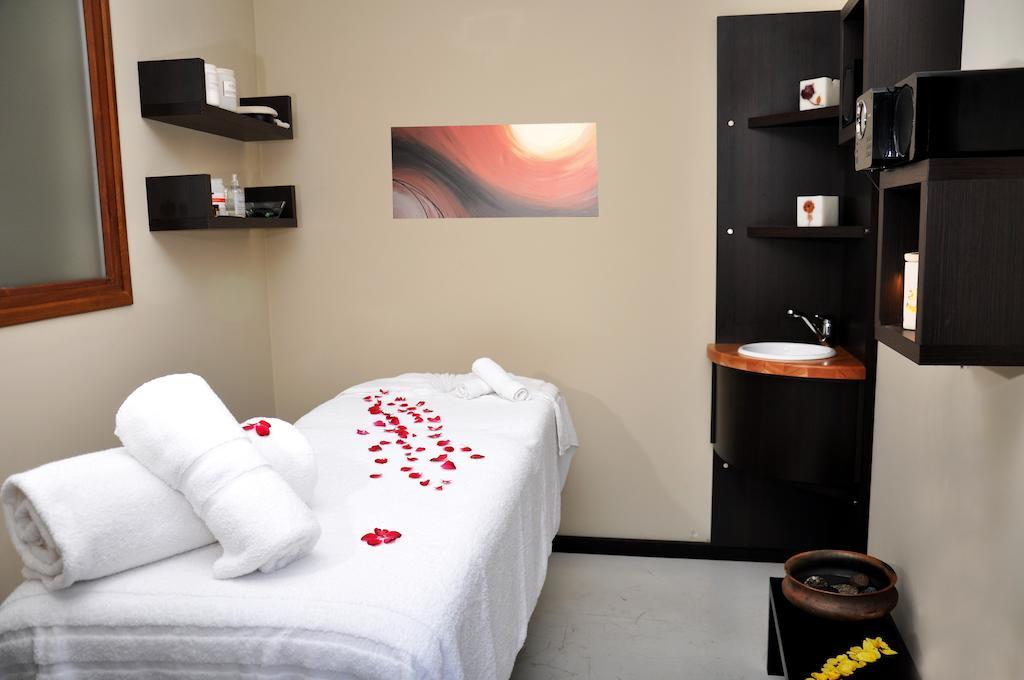 Monasterio Hotel Boutique San Carlos de Bariloche Ngoại thất bức ảnh