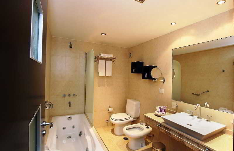 Monasterio Hotel Boutique San Carlos de Bariloche Ngoại thất bức ảnh